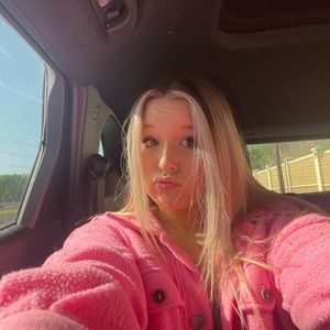 Meet your Posher, Ally